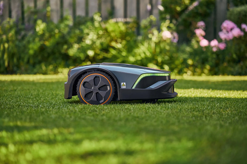 Drahtgeführte Mähroboter